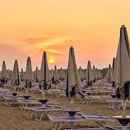 Nuovo - Piscina E Area Per Bambini Hotel Bibione